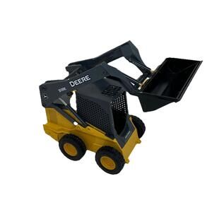 John Deere TBE45462  1/16 323E Compact Tractor PRESTIGE COLLECTION ERTL